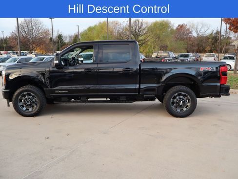 Used 2023 Ford F250 Lariat w/ Sport Appearance Package image 9