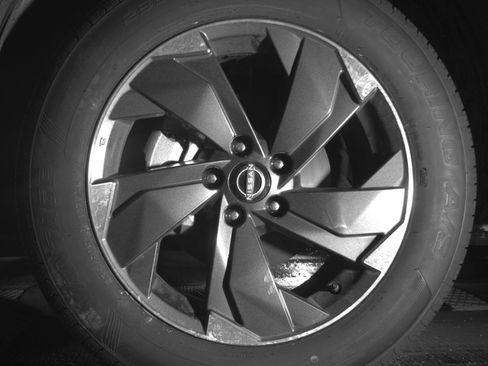 Used 2025 Nissan Rogue SV AWD/4WD image 12