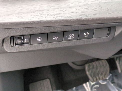 New 2024 Nissan Ariya AWD image 16