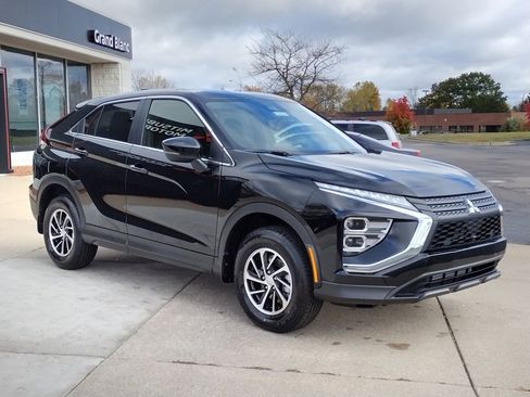 New 2026 Mitsubishi Eclipse Cross ES image 12