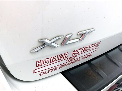 Used 2021 Ford Explorer XLT w/ Equipment Group 202A RWD image 14
