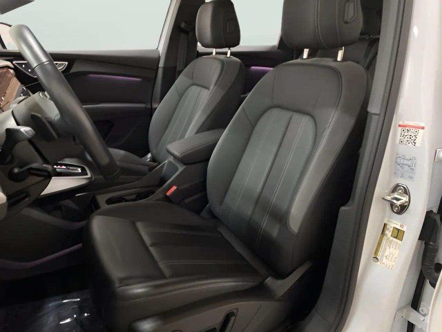 Used 2024 Audi Q4 e-tron Premium Plus w/ Premium Plus AWD/4WD image 65