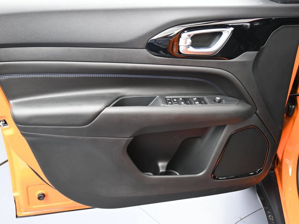 New 2026 Jeep Compass Latitude AWD/4WD image 12