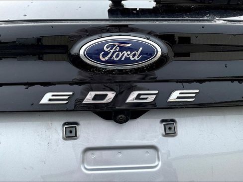 Used 2024 Ford Edge SE image 31