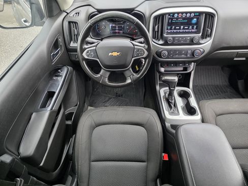 Used 2018 Chevrolet Colorado LT w/ LT Convenience Package image 12