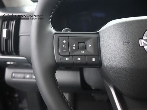 New 2026 Nissan Pathfinder SL FWD image 11