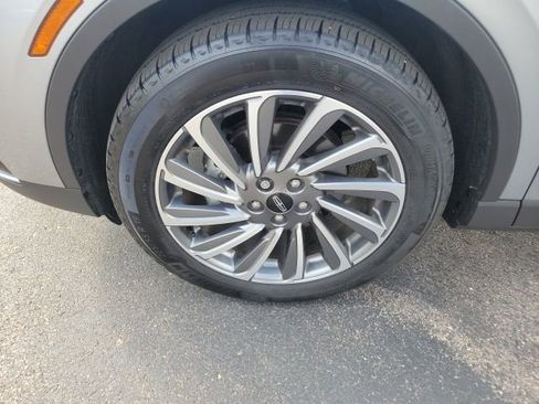 Used 2024 Lincoln Corsair Reserve w/ Equipment Group 201A image 15