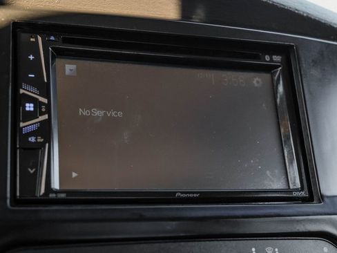 Used 2003 Dodge Ram 2500 Truck SLT image 28