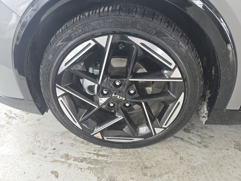 Used 2025 Kia K4 GT-Line w/ GT-Line Premium Package image 9