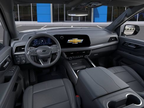 New 2026 Chevrolet Suburban RST w/ Comfort Package AWD/4WD image 15