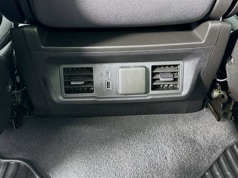 Used 2023 Chevrolet Silverado 1500 LT AWD/4WD image 25