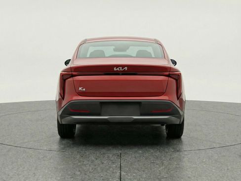 Used 2025 Kia K4 LXS image 7