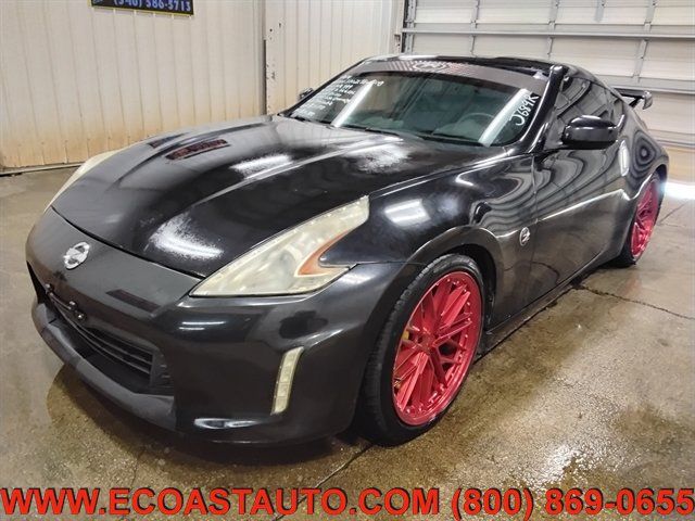 Used 2014 Nissan 370Z Touring w/ Navigation Package RWD image 4