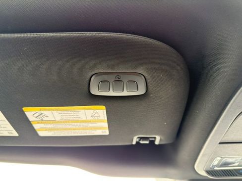 Used 2021 Ford F150 Lariat image 38