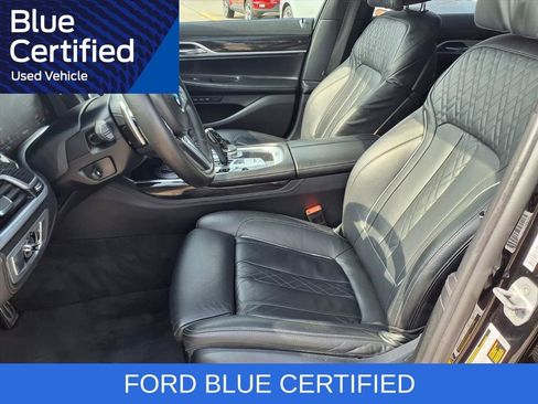 Used 2021 BMW 740i w/ M Sport Package RWD image 27