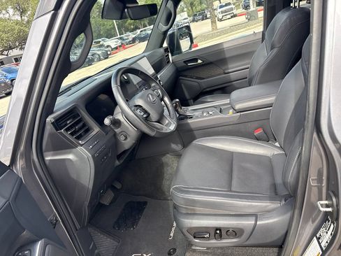 Used 2024 Lexus GX 550 w/ Accessory Package (Z1) AWD/4WD image 16