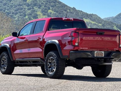 Certified 2024 Chevrolet Colorado ZR2 w/ Safety Package image 6