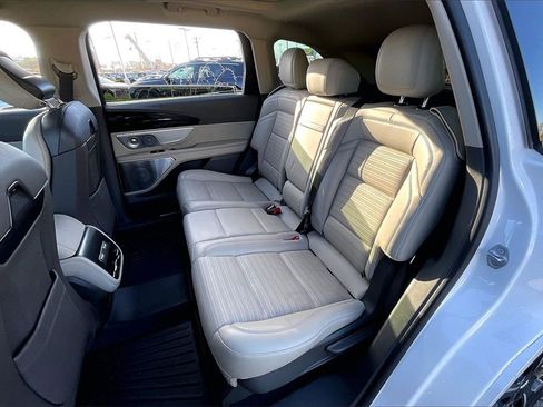 Used 2024 Lincoln Nautilus Reserve w/ Equipment Group 203A image 24