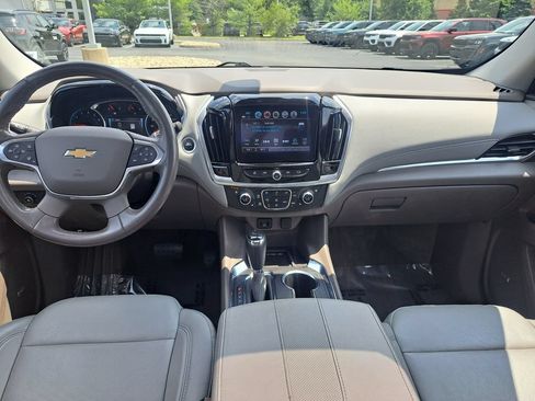 Used 2019 Chevrolet Traverse Premier w/ Driver Confidence II Package FWD image 13