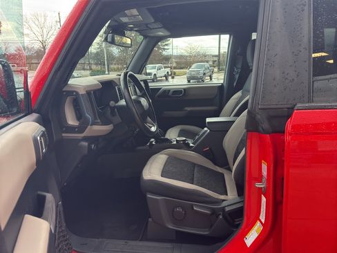 Used 2022 Ford Bronco Wildtrak image 12