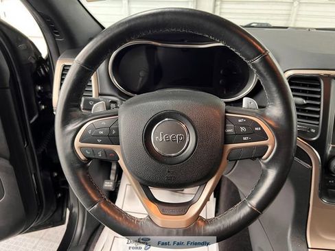 Used 2015 Jeep Grand Cherokee Limited w/ Luxury Group II AWD/4WD image 38