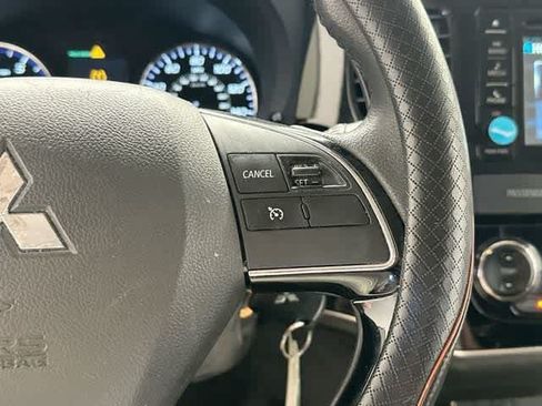 Used 2017 Mitsubishi Outlander ES FWD image 9