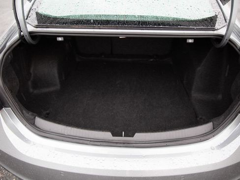 Used 2024 Chevrolet Malibu LT image 14