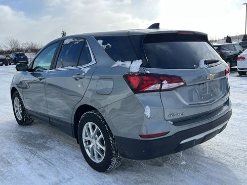 Used 2023 Chevrolet Equinox LT image 3
