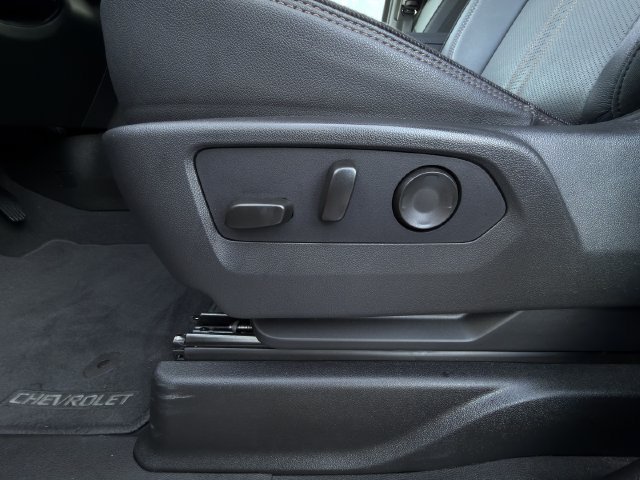 Certified 2025 Chevrolet Tahoe High Country AWD/4WD image 27