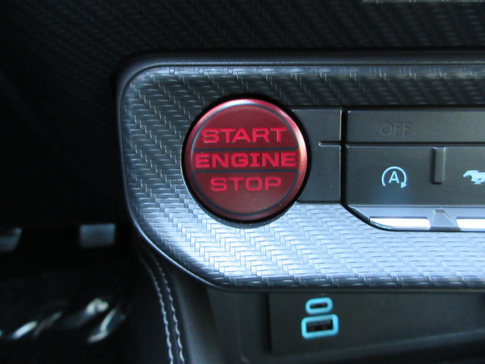 Used 2025 Ford Mustang GT Premium RWD image 35
