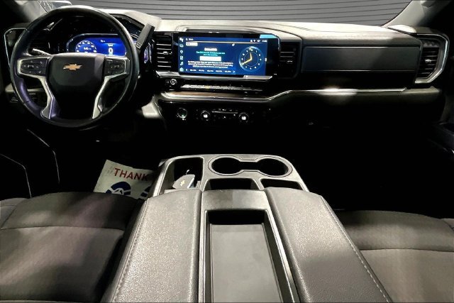 Used 2023 Chevrolet Silverado 1500 LT AWD/4WD image 8