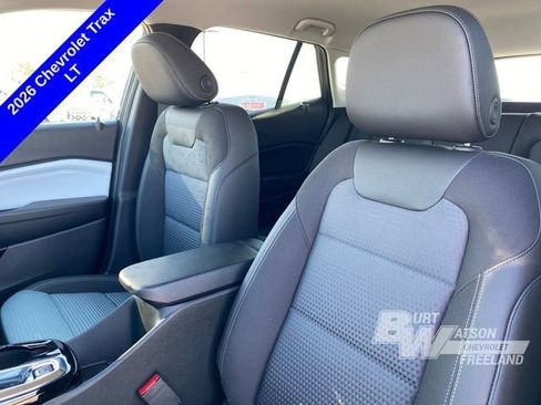 New 2026 Chevrolet Trax LT w/ Driver Confidence Package image 9