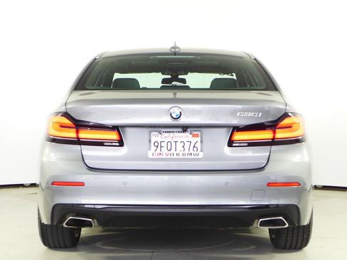 Certified 2023 BMW 530i w/ Convenience Package RWD image 8