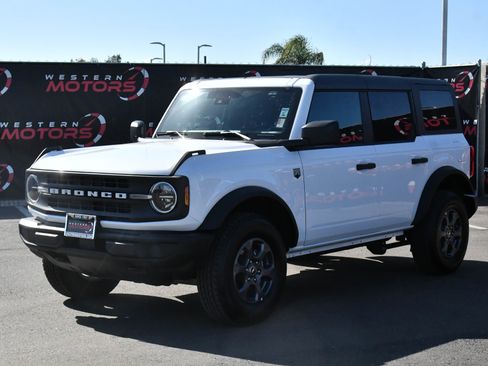 Used 2025 Ford Bronco Big Bend image 3