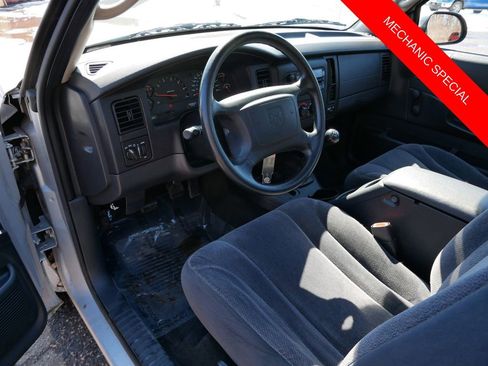 Used 2002 Dodge Dakota Base image 11