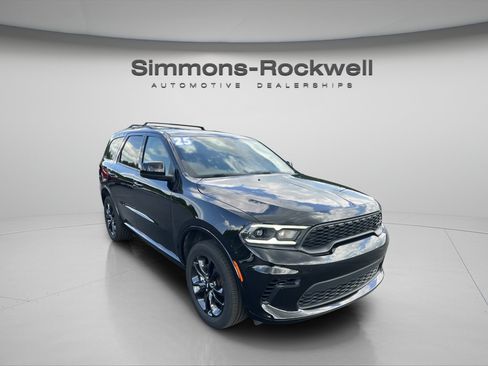 Used 2025 Dodge Durango GT w/ Blacktop Package AWD/4WD image 7