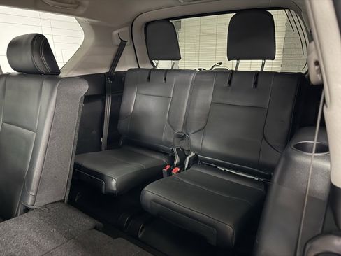 Used 2018 Lexus GX 460 image 22