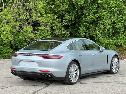 Used 2018 Porsche Panamera 4S AWD/4WD image 6