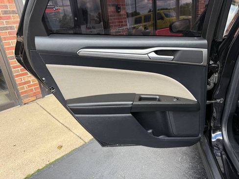 Used 2020 Ford Fusion S FWD image 19