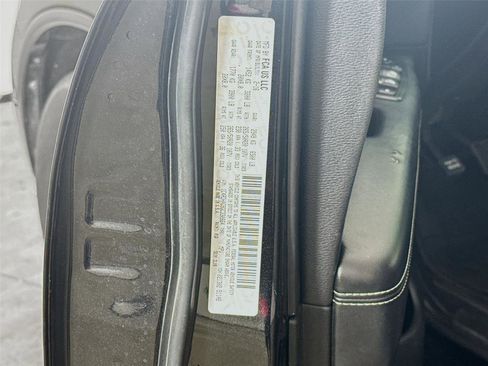 Used 2016 Dodge Durango SXT w/ Blacktop Package image 12