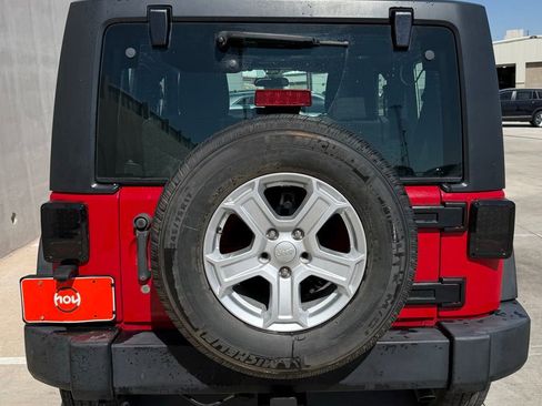 Used 2015 Jeep Wrangler Sport AWD/4WD image 8