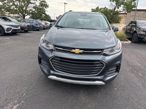 Used 2021 Chevrolet Trax LT AWD/4WD image 11