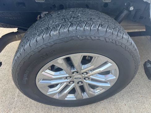 Used 2025 Ford F150 Lariat w/ Equipment Group 502A High AWD/4WD image 13