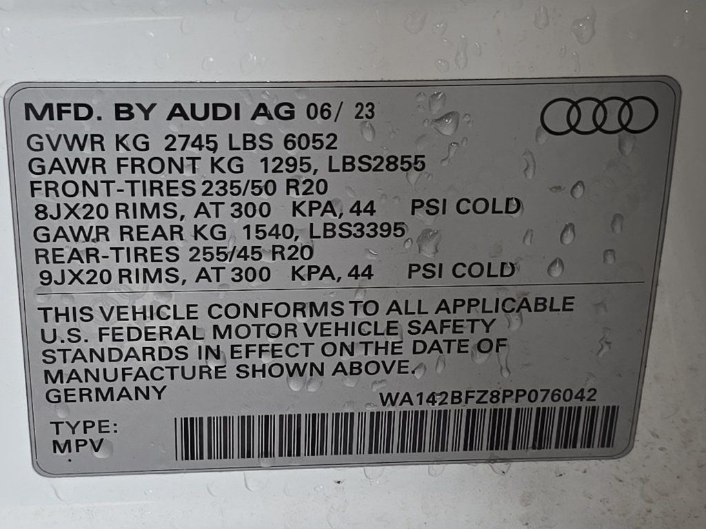 Used 2023 Audi Q4 e-tron Prestige AWD/4WD image 38