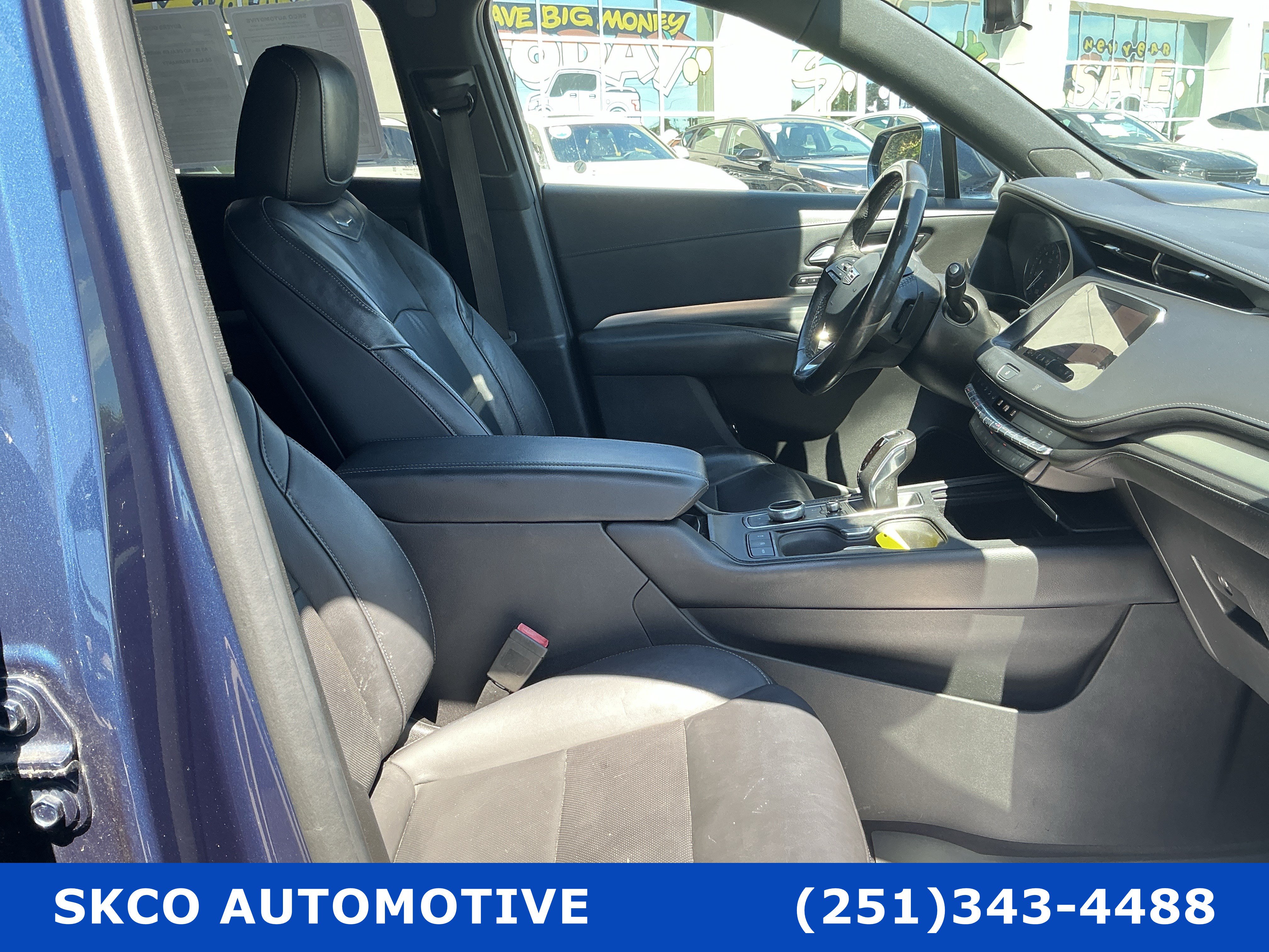 Used 2019 Cadillac XT4 Premium Luxury w/ Technology Package FWD image 13