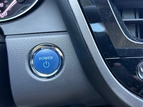 Used 2024 Toyota Camry SE FWD image 14