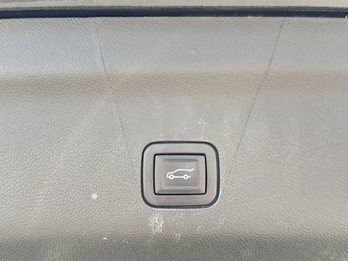 Used 2022 Chevrolet Tahoe RST w/ Luxury Package image 14