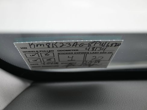 Used 2023 Hyundai Kona SE image 10