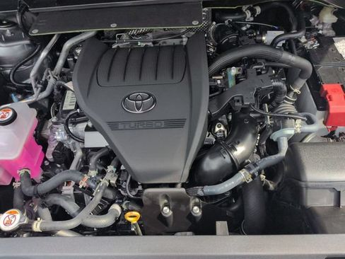 Certified 2026 Toyota Highlander XLE AWD/4WD image 33
