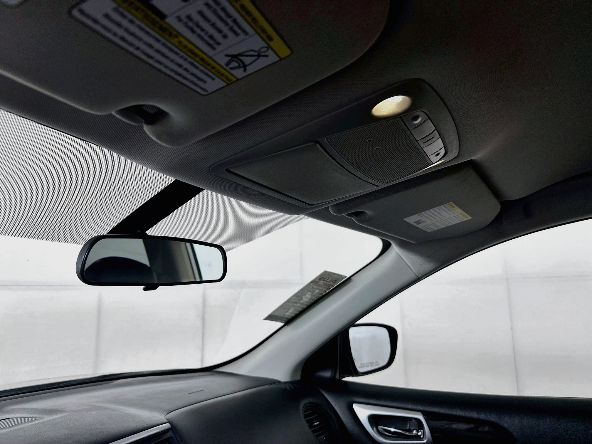 Used 2020 Nissan Pathfinder S FWD image 18